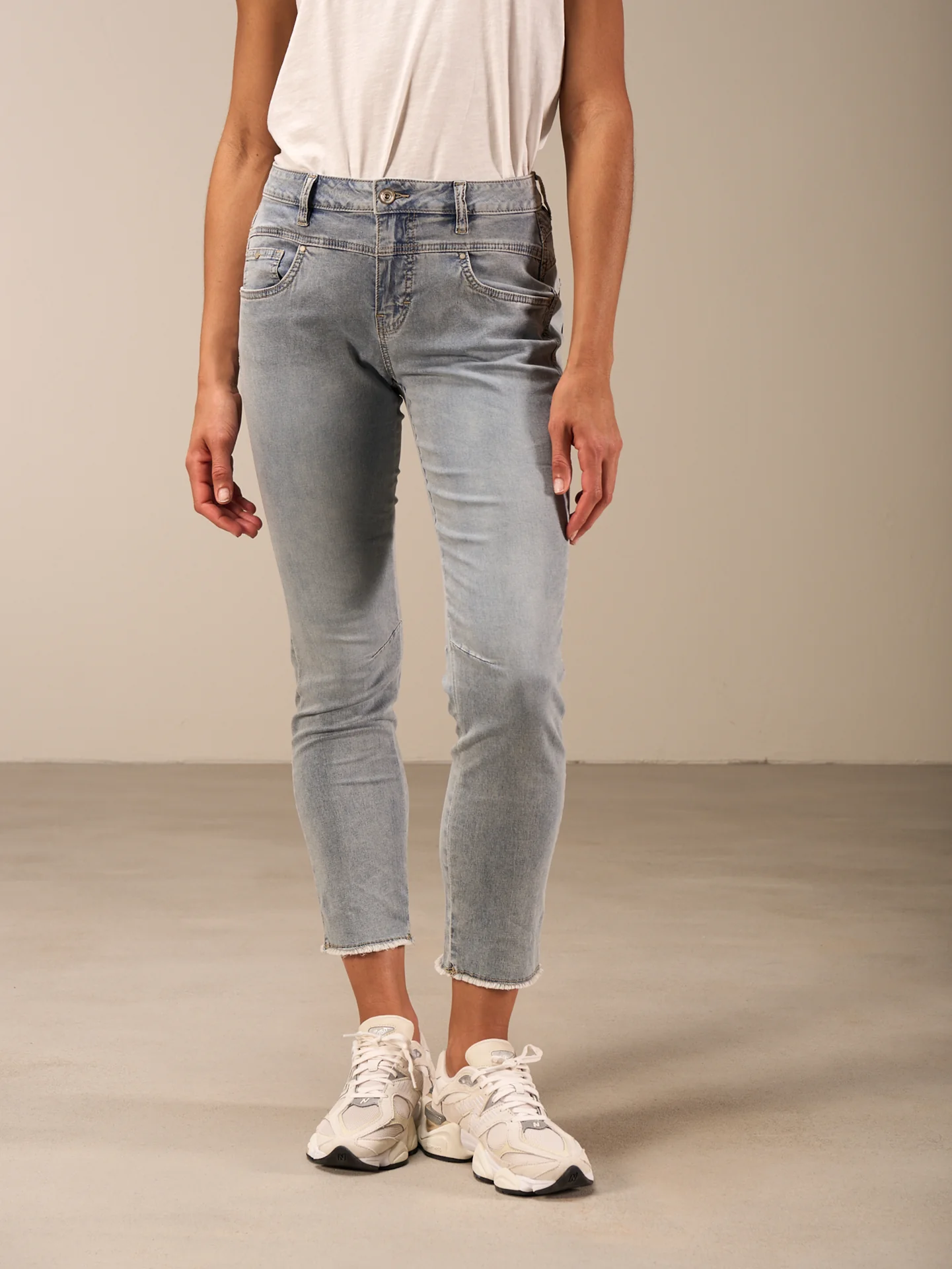 Jeans Tapered - Image 2