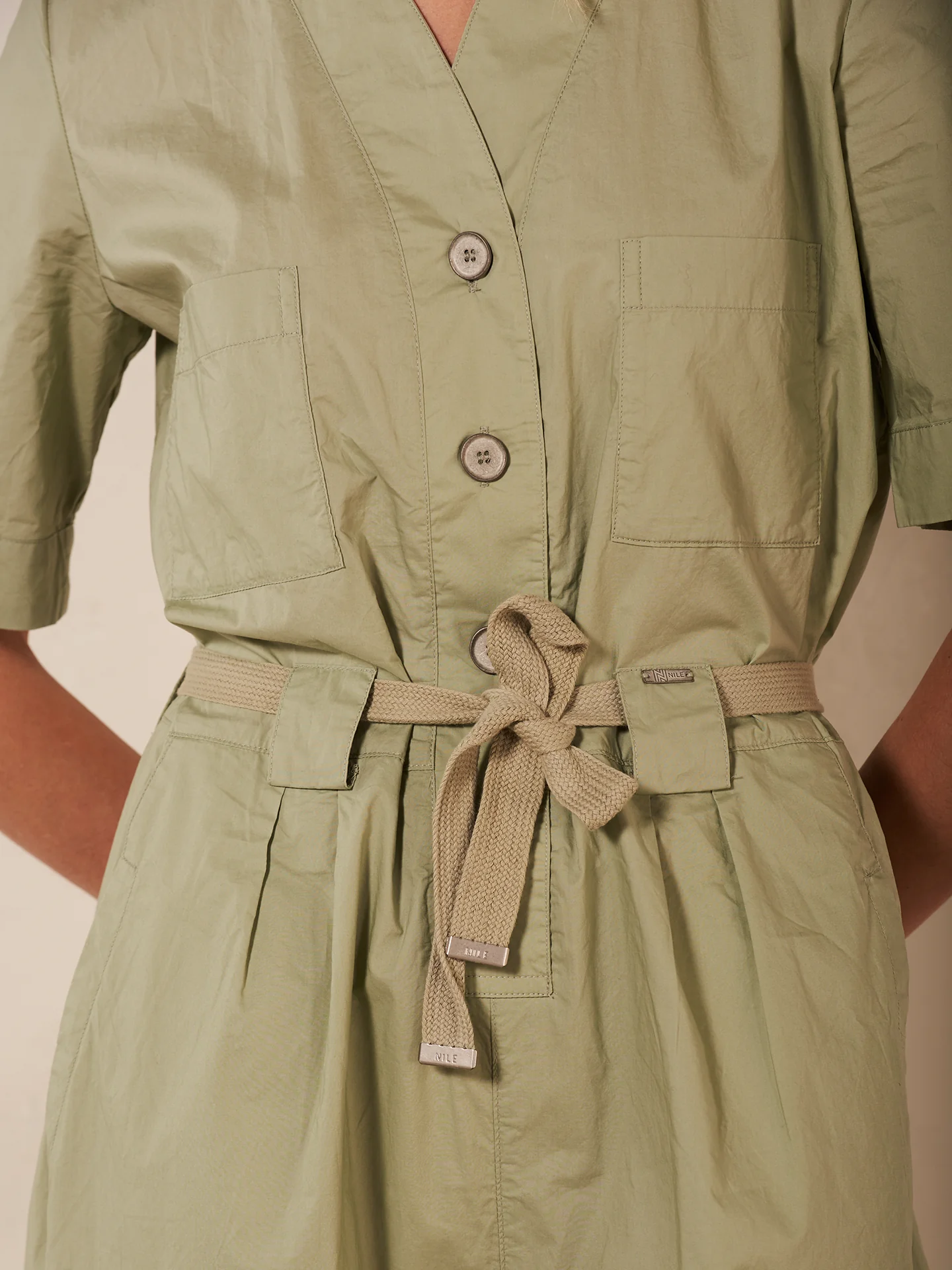 Jumpsuit mit Gürtel - Image 13