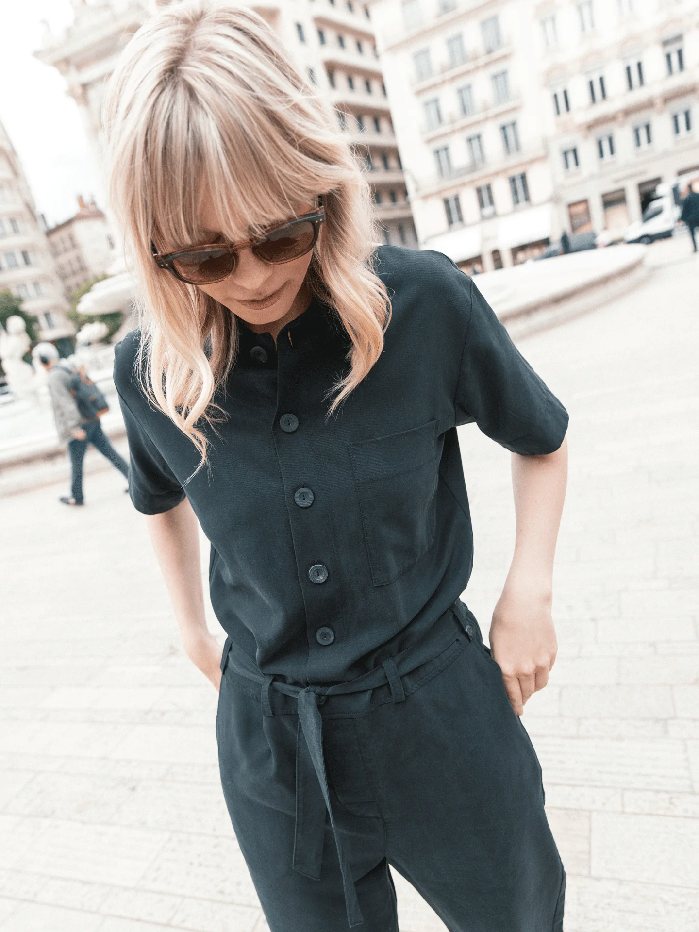 Jumpsuit mit Gürtel - Image 6