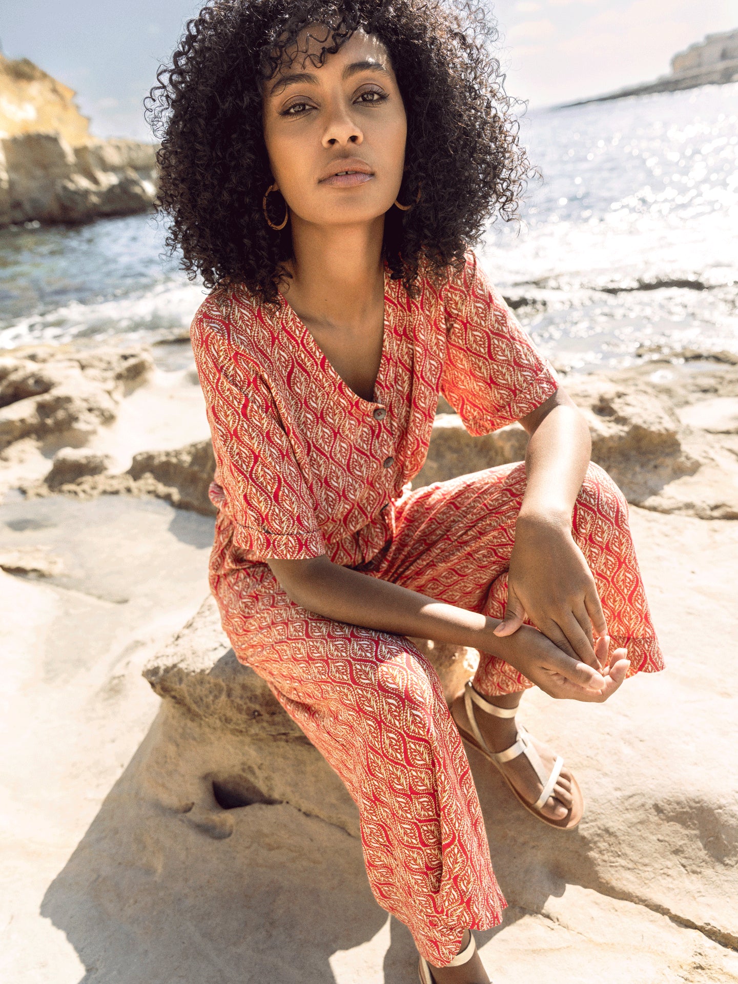 Jumpsuit mit V-Ausschnitt - Image 16