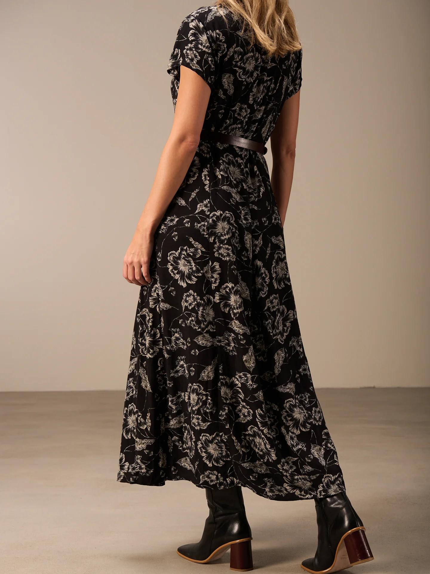 Kleid - Image 3