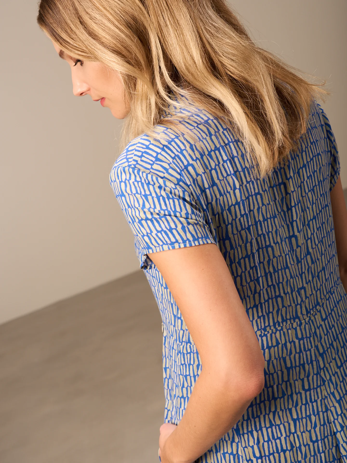 Kleid - Image 8