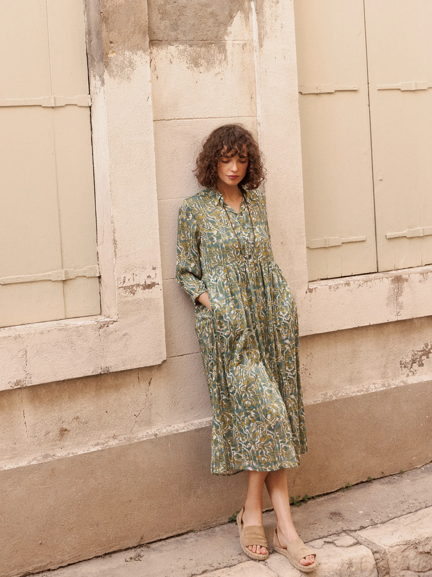 Kleid mit Kragen - Image 11
