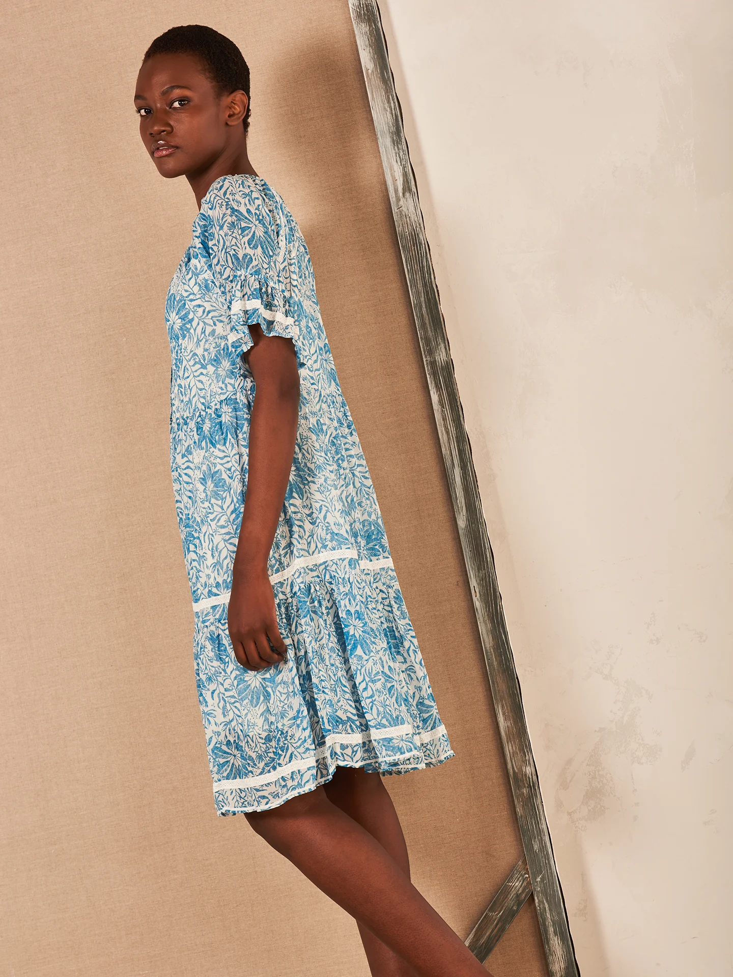 Kleid mit Volant - Image 12