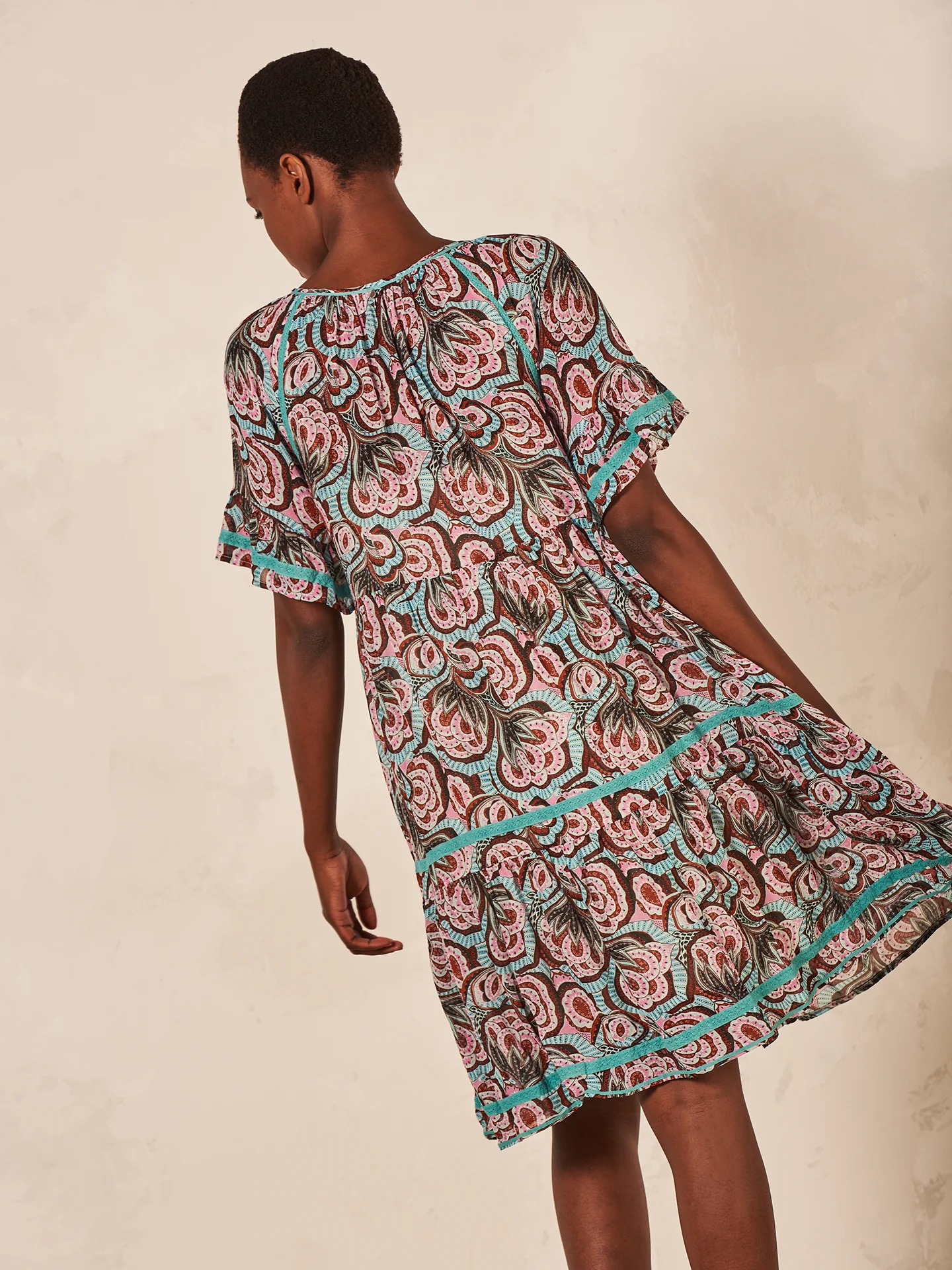 Kleid mit Volant - Image 4