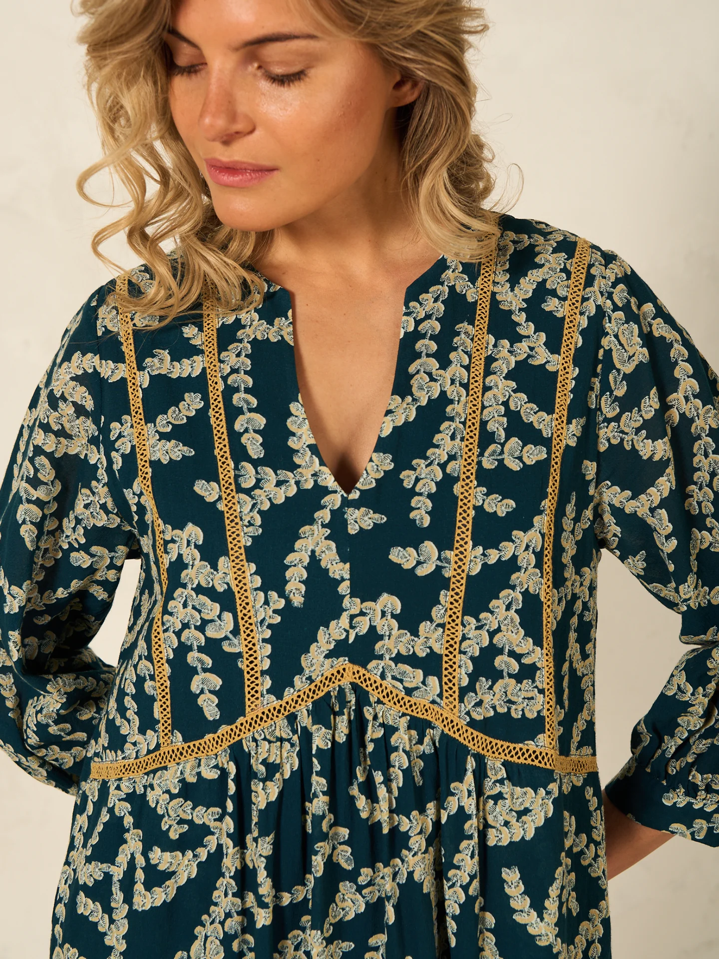 Kleid mit Volant - Image 9