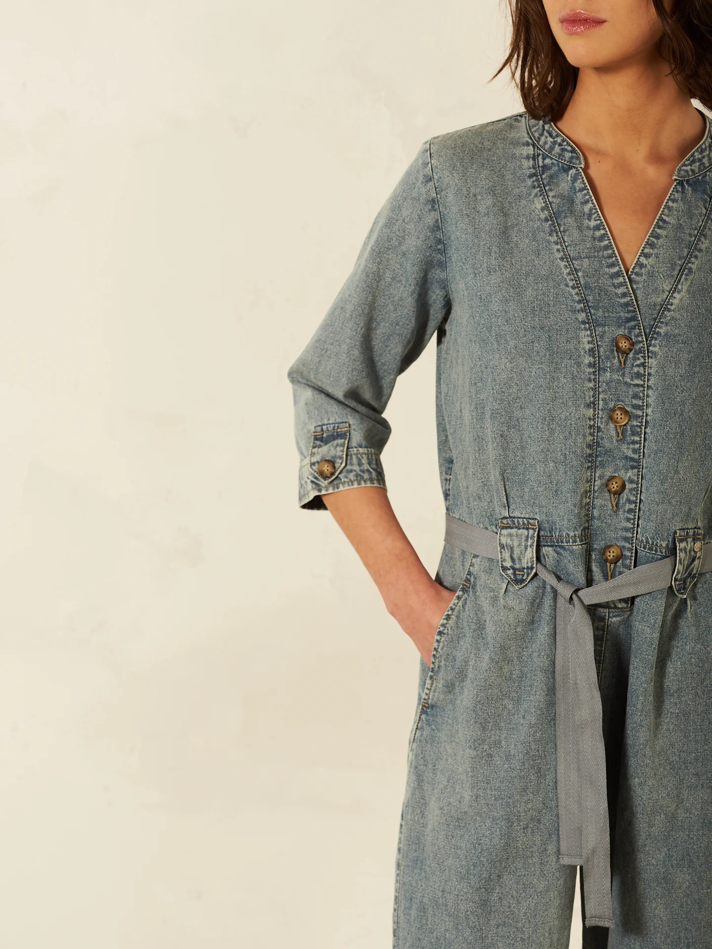 Jumpsuit mit Leinen - Image 10