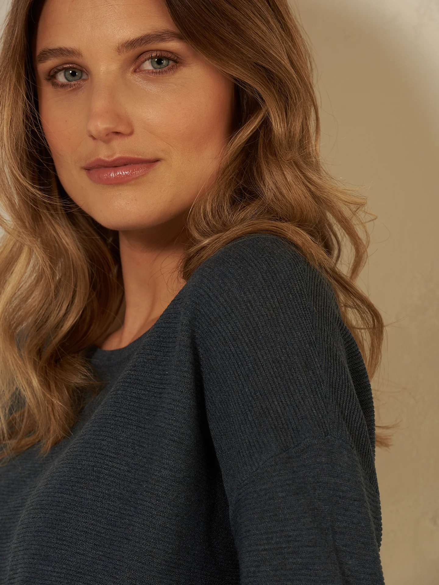 Pullover mit Rundauschnitt - Image 21