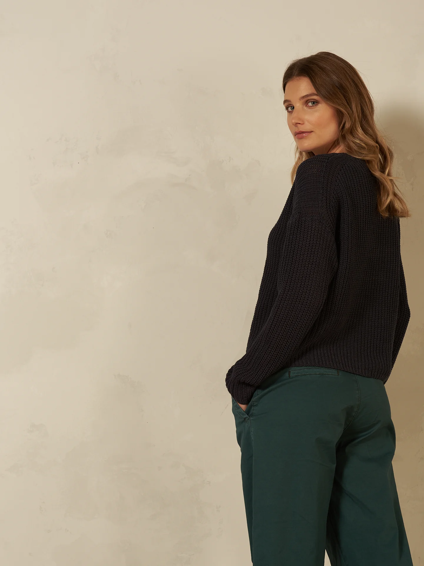 Pullover mit V-Ausschnitt - Image 18