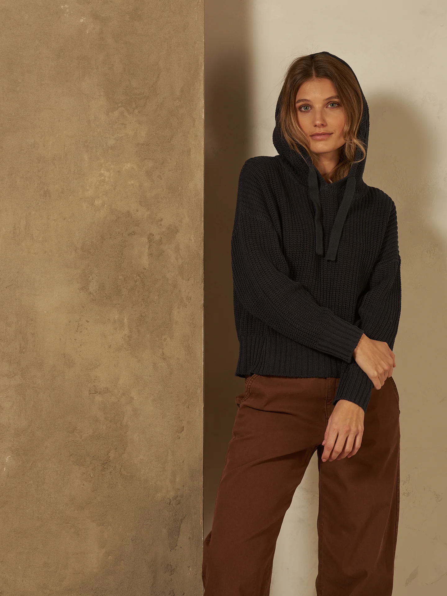 Pullover mit Kapuze - Image 12