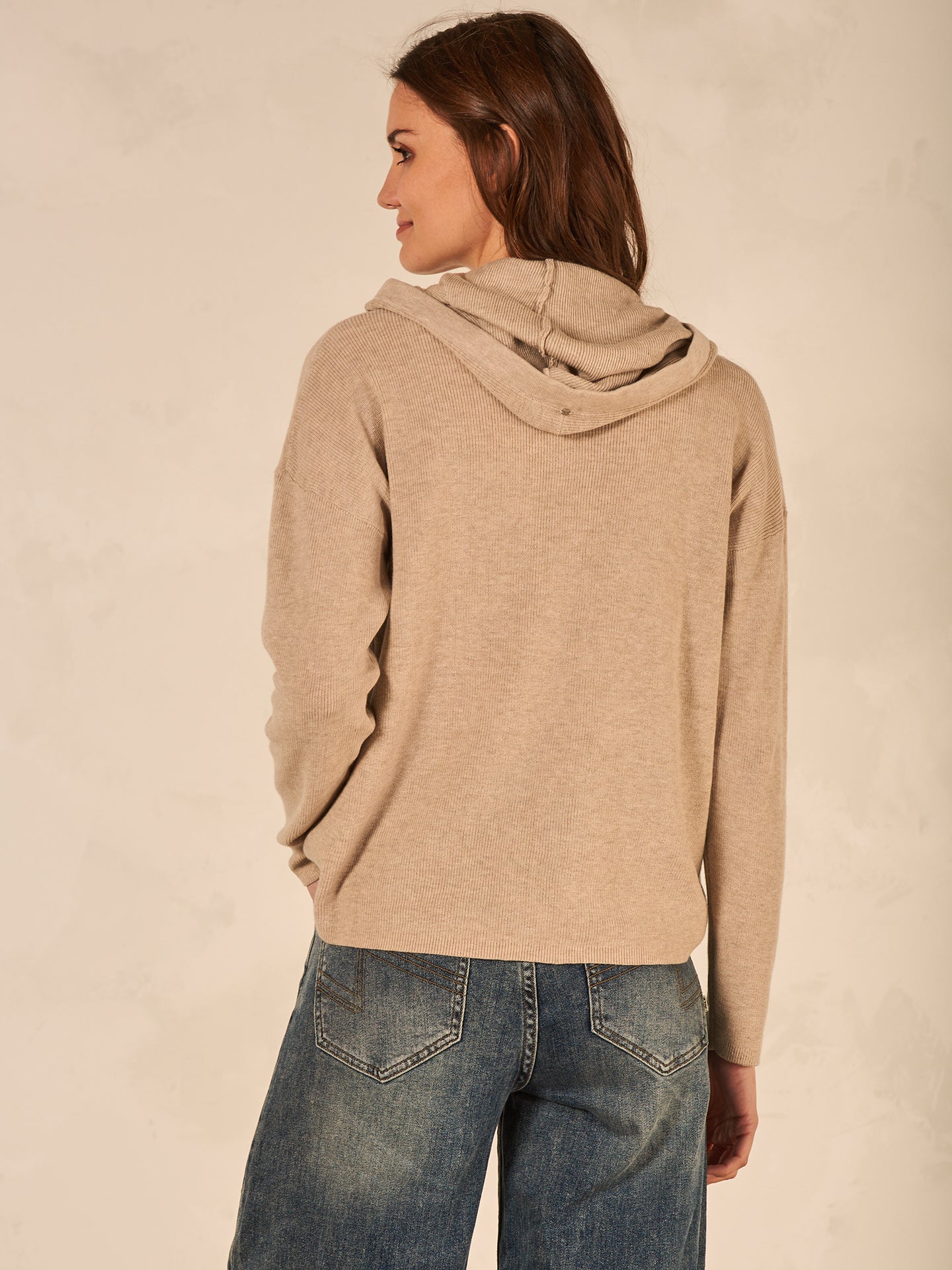 Pullover mit Kapuze - Image 3