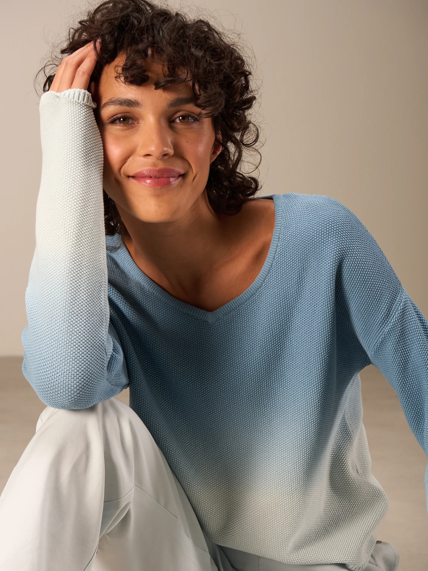 Pullover mit V-Ausschnitt - Image 6