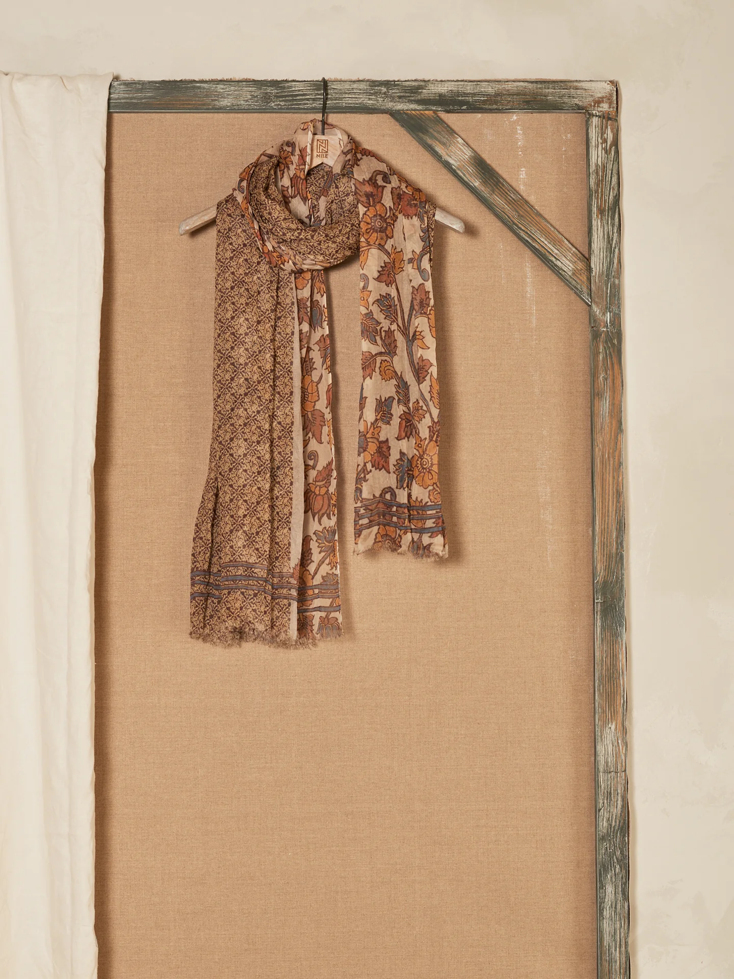 Schal mit Druck - Image 15