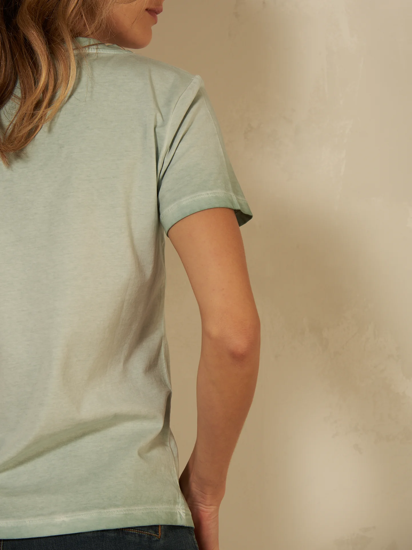 Shirt mit V-Ausschnitt - Image 12