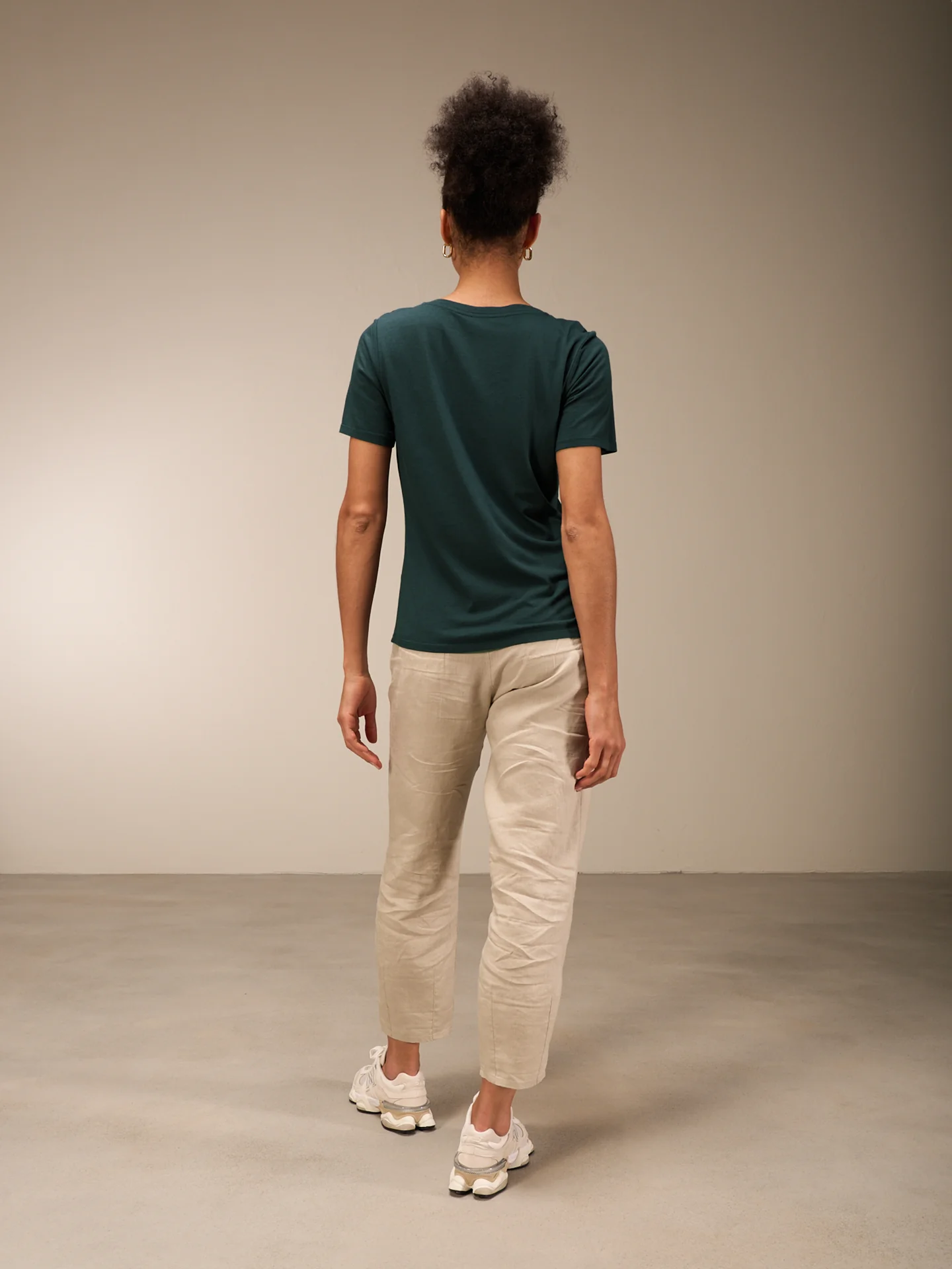 Shirt mit angeschnittenen Ärmeln - Image 19