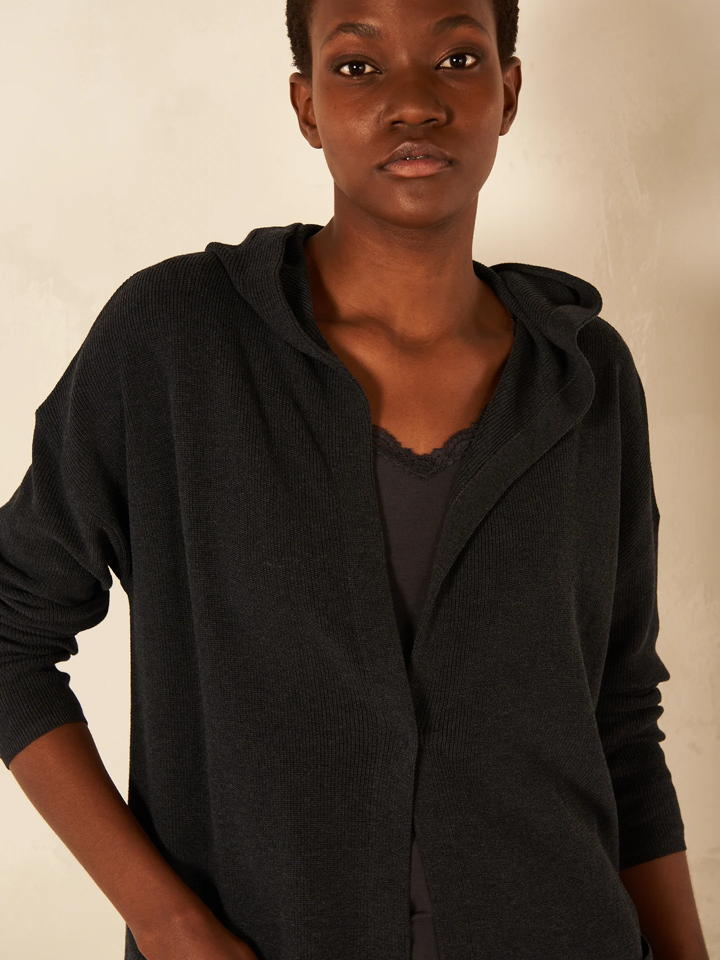 Strickjacke mit Kapuze - Image 11