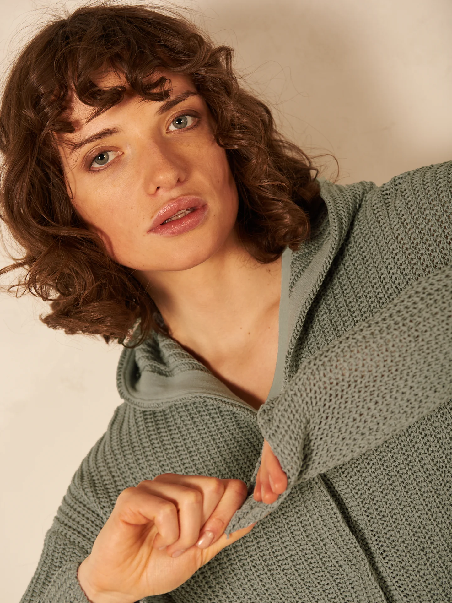 Strickjacke mit Kapuze - Image 2