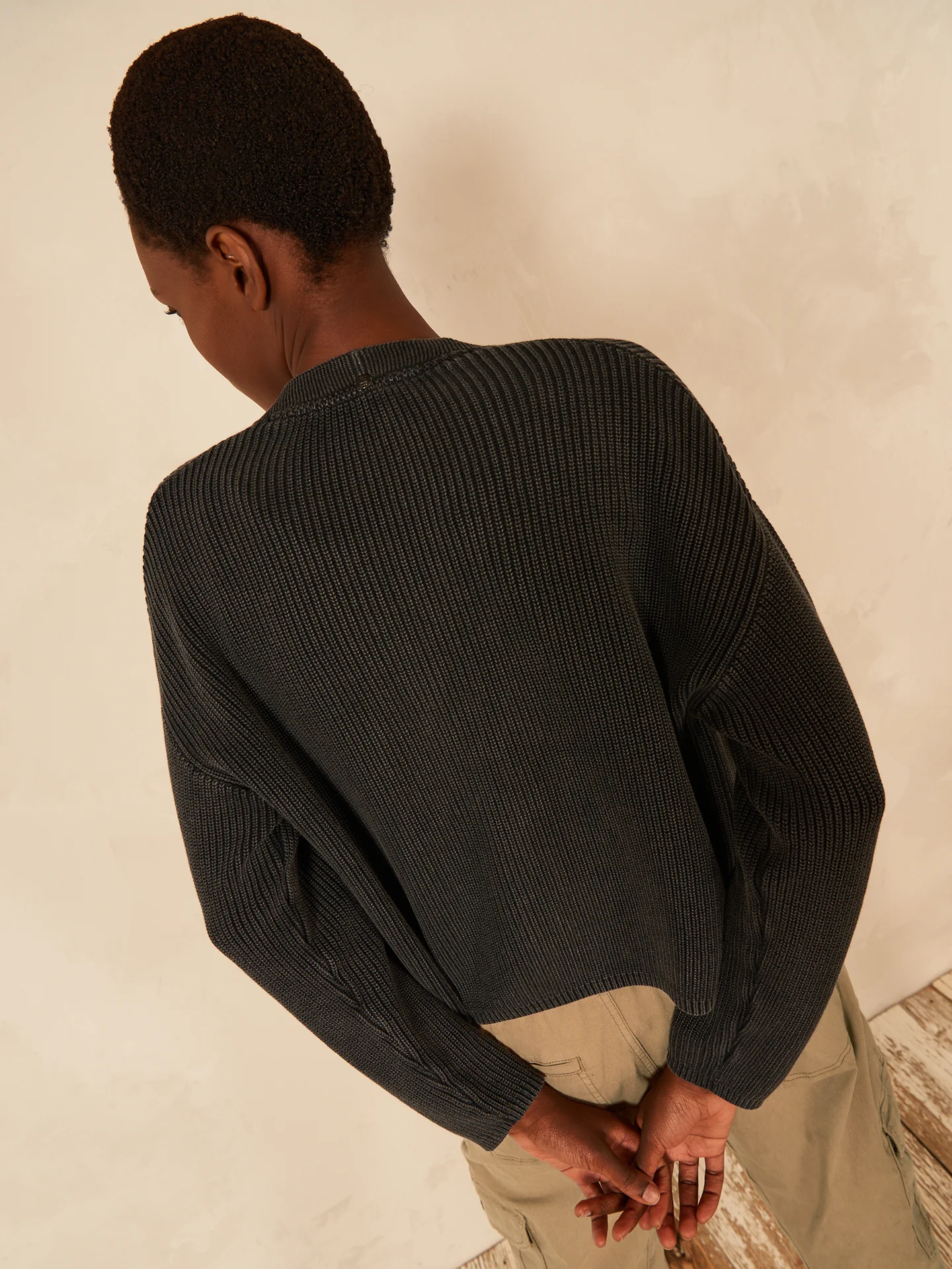 Strickjacke mit Knopfverschluss - Image 13