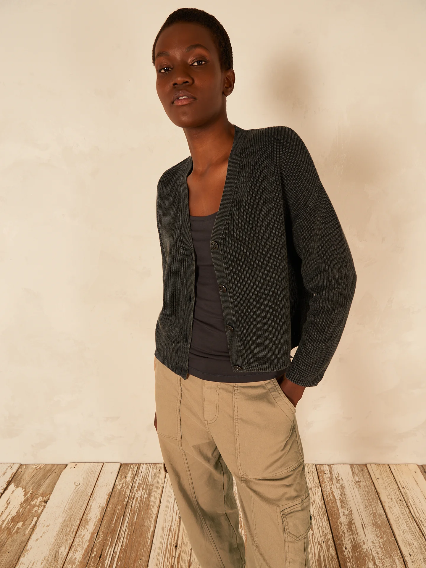 Strickjacke mit Knopfverschluss - Image 14