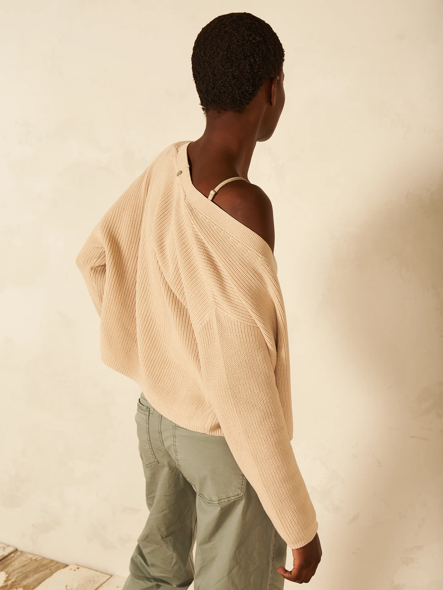 Strickjacke mit Knopfverschluss - Image 8