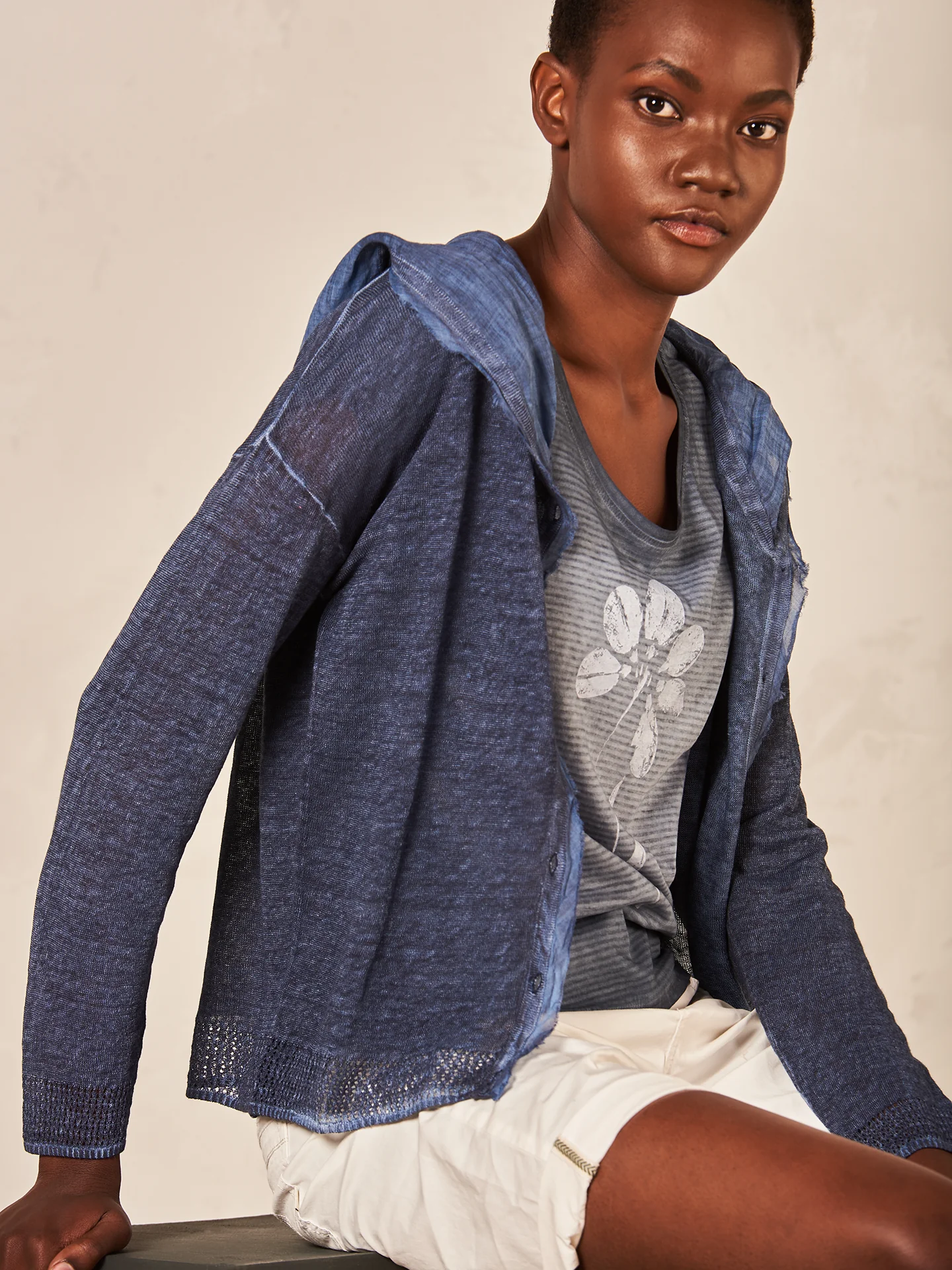 Strickjacke mit Leinen - Image 8