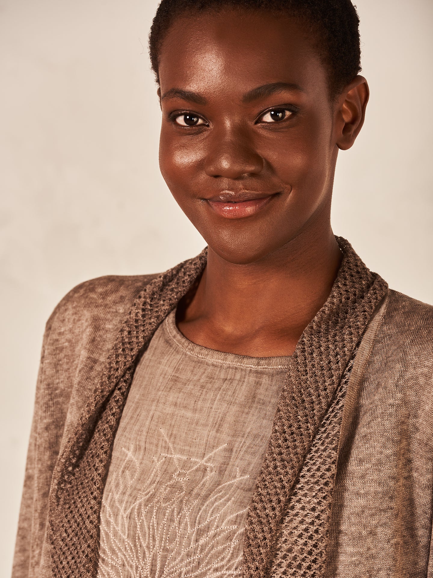 Strickjacke mit Leinen - Image 6