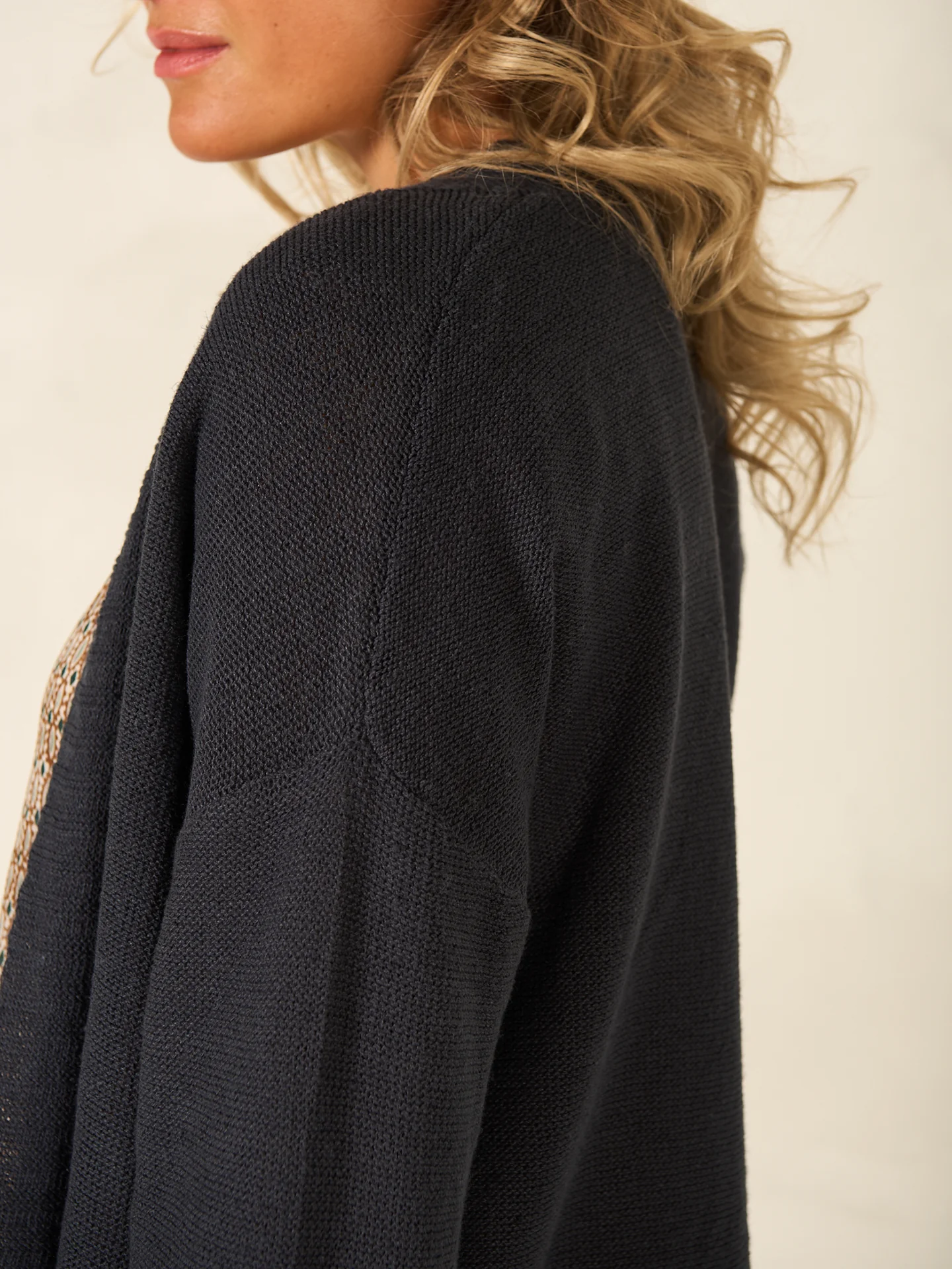 Strickjacke mit Leinen - Image 12