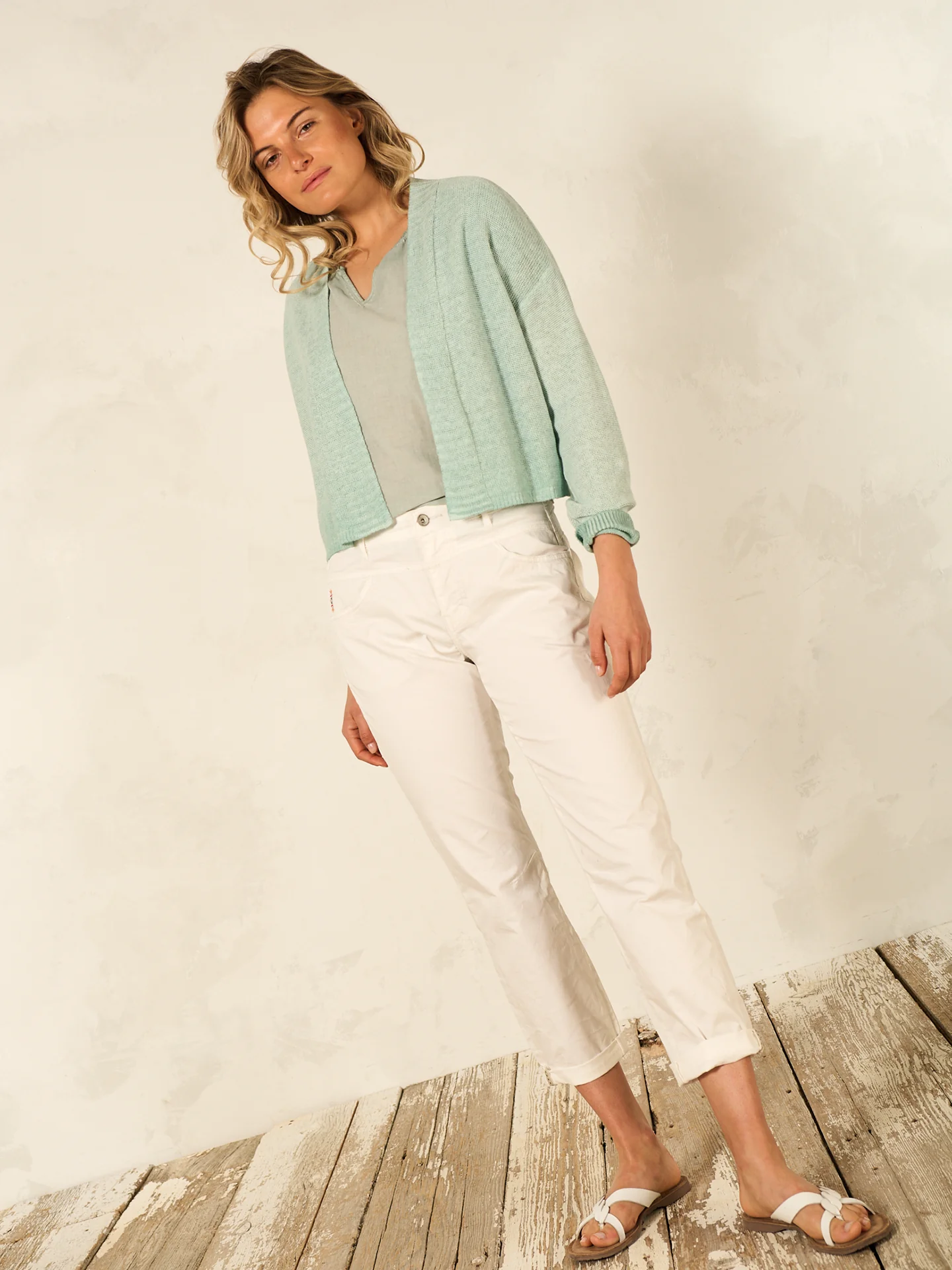 Strickjacke mit Leinen - Image 4