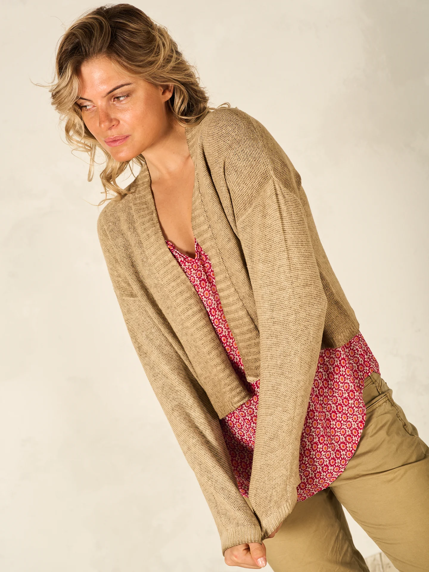Strickjacke mit Leinen - Image 6