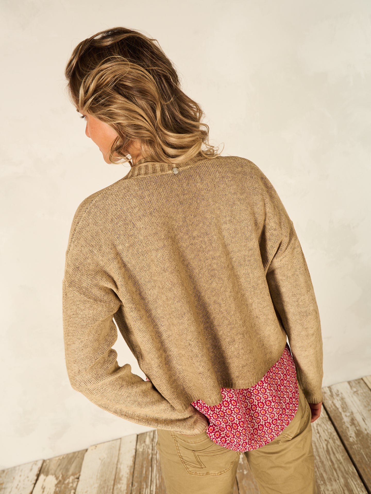 Strickjacke mit Leinen - Image 8