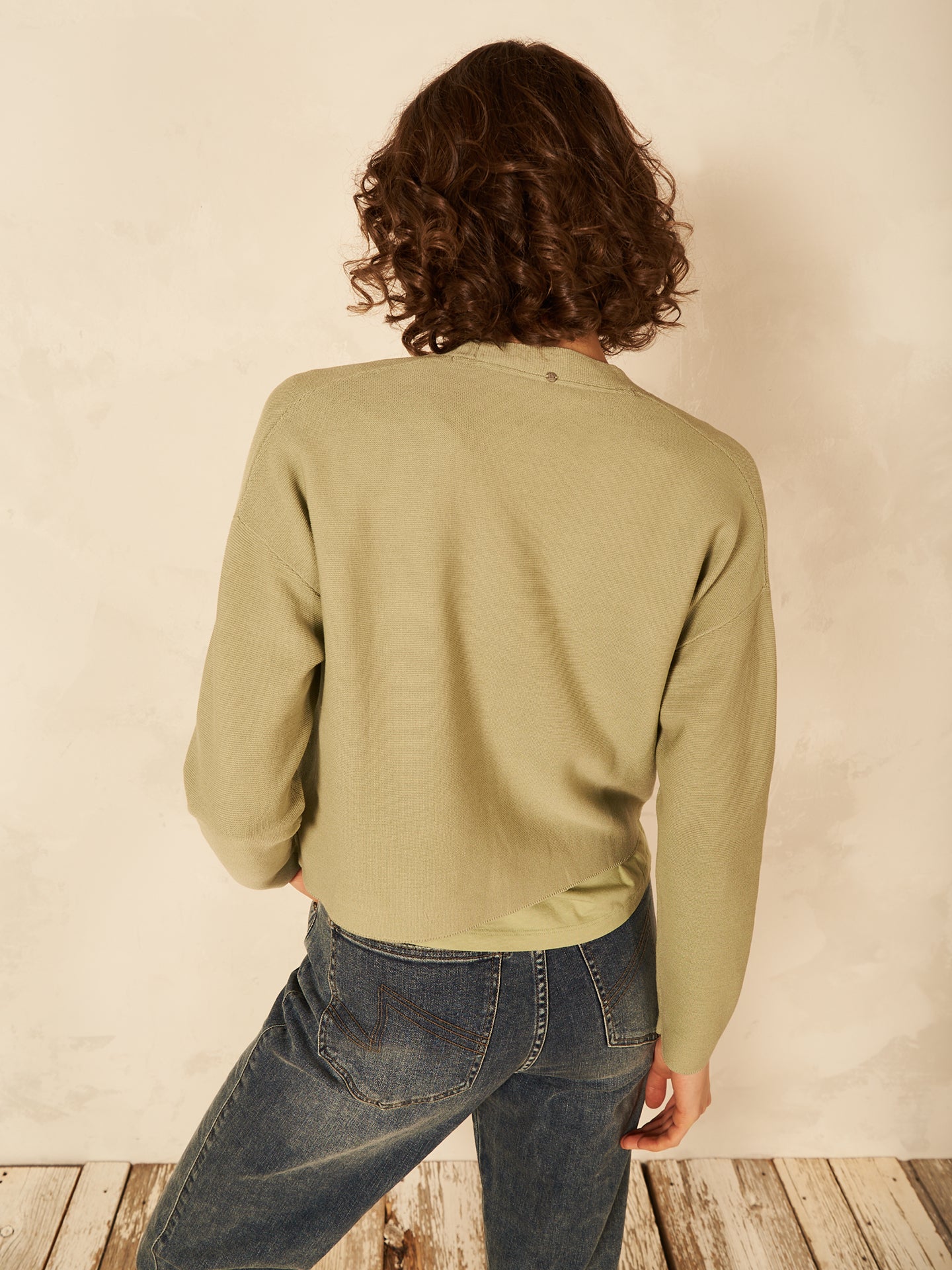 Strickjacke mit V-Ausschnitt - Image 14