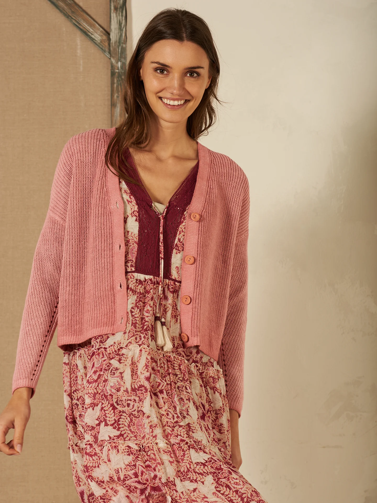 Strickjacke mit V-Ausschnitt - Image 17