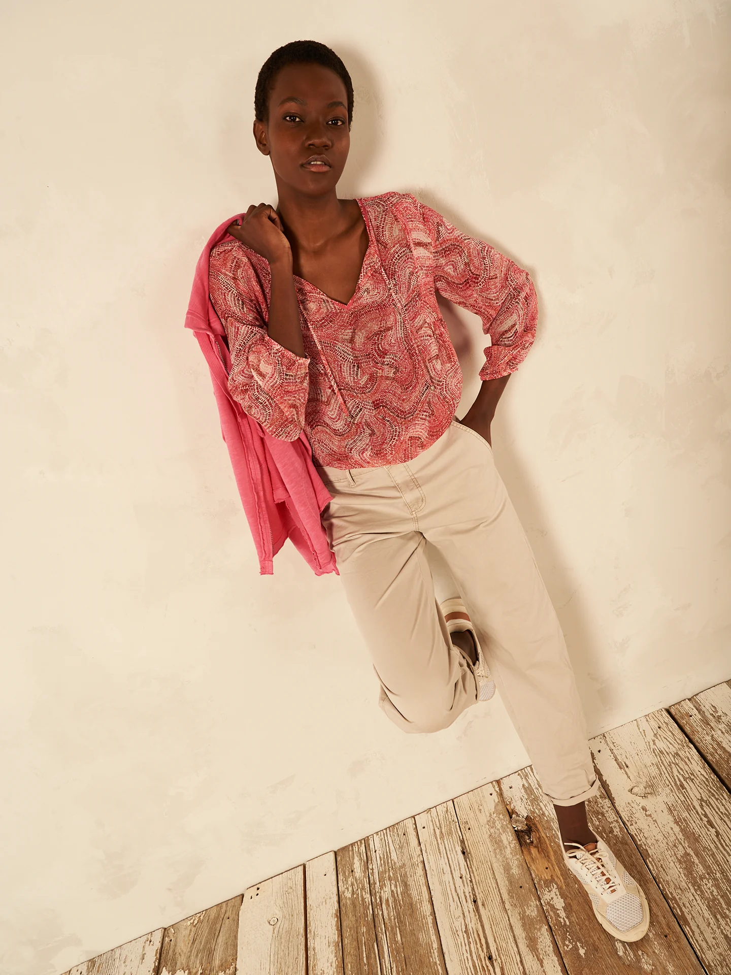 Sweatjacke mit Kapuze - Image 9