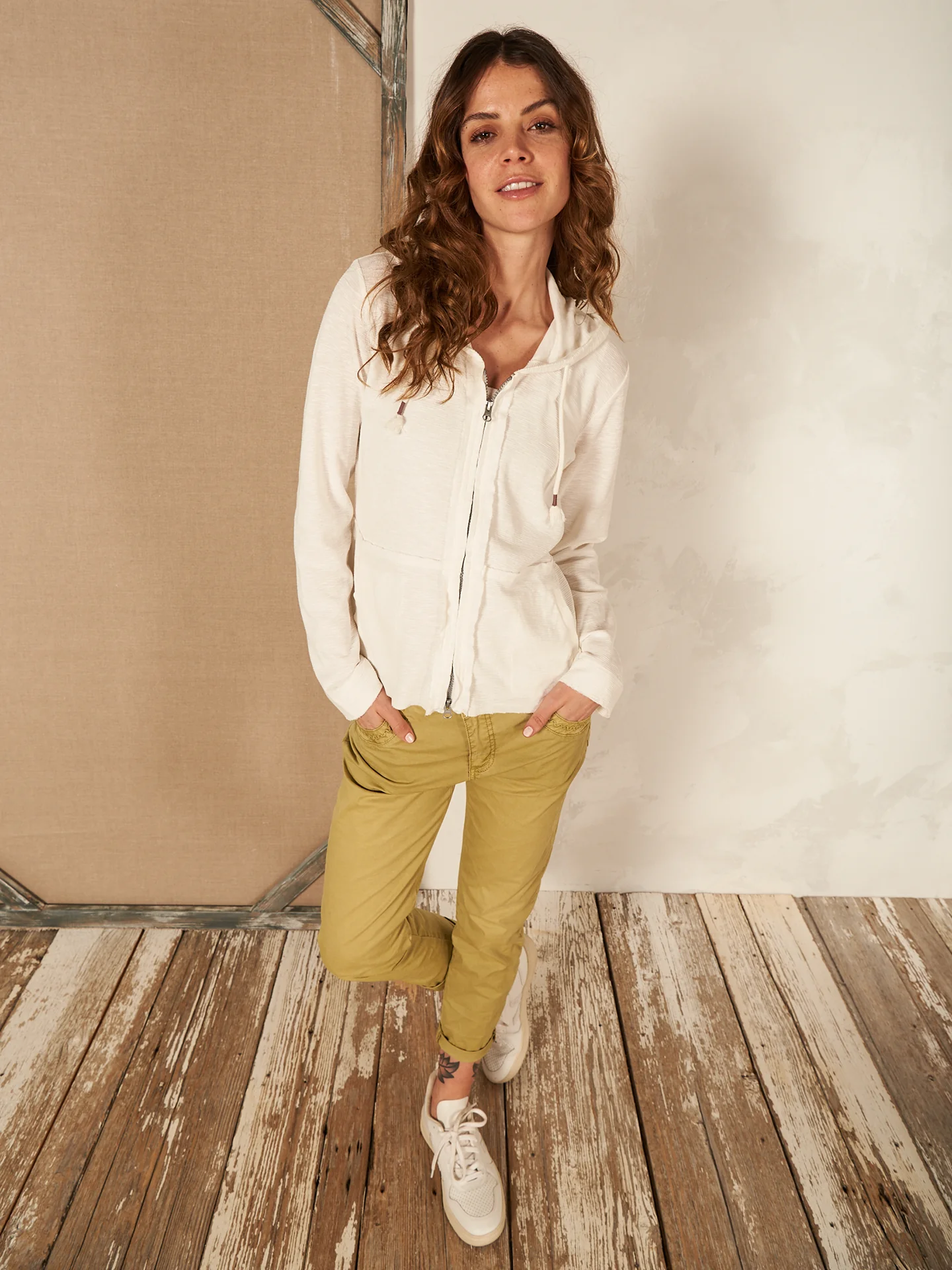 Sweatjacke mit Kapuze - Image 13
